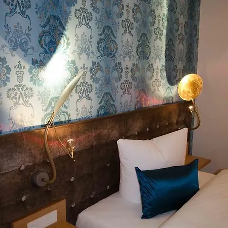 Im Bunker Hotel apartamentowy 4*