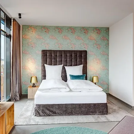 Im Bunker Aparthotel