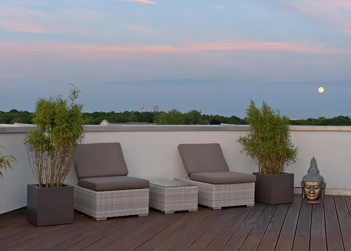 Im Bunker 4* מינכן