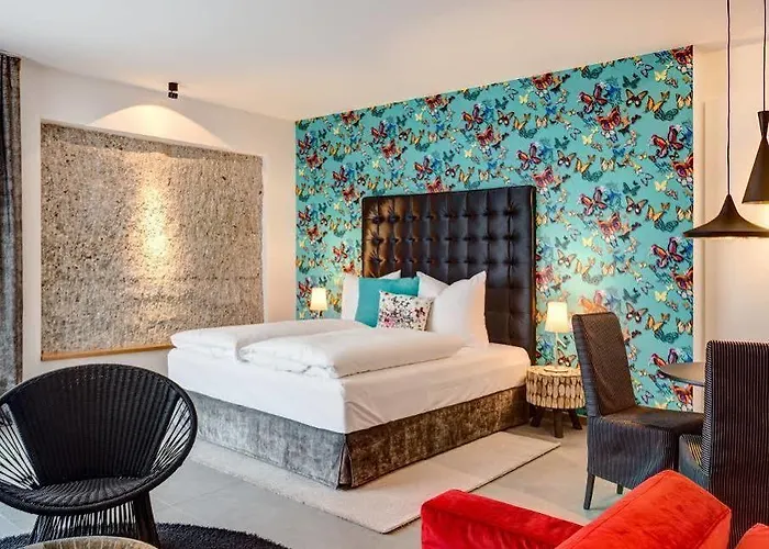 Im Bunker 4* מינכן