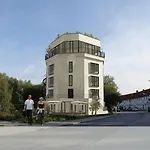 Im Bunker 4*